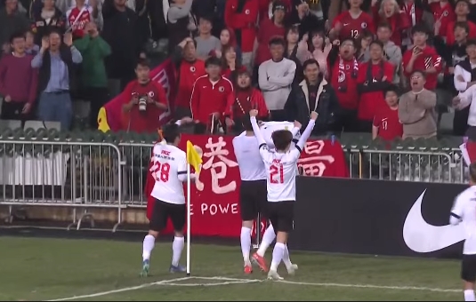 DB真人旗舰中国香港前锋谈拜合拉木庆祝：应保持专业，不能欺负我们的球迷