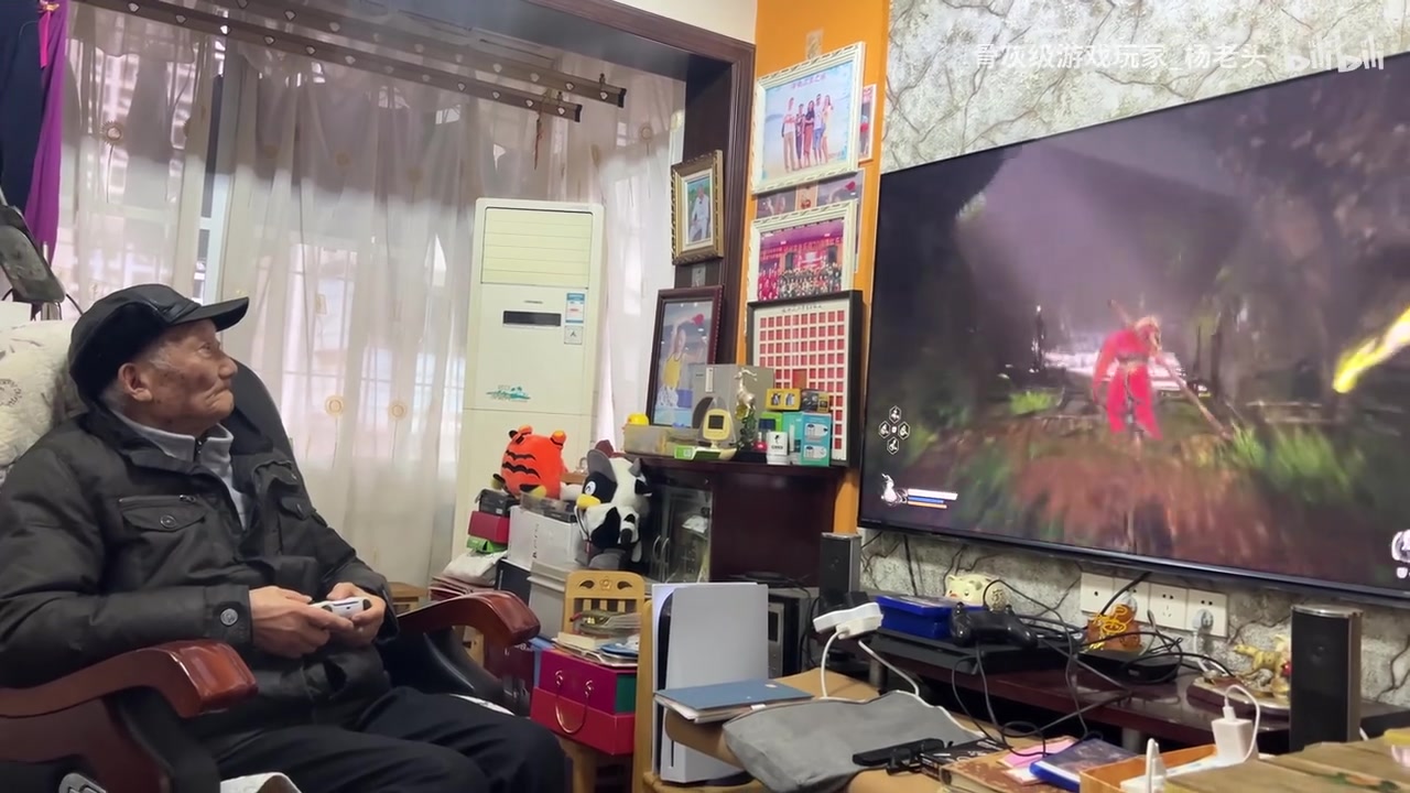 DB电子官网90岁杨老头首战《黑神话：悟空》白衣秀士：几招就被打败！