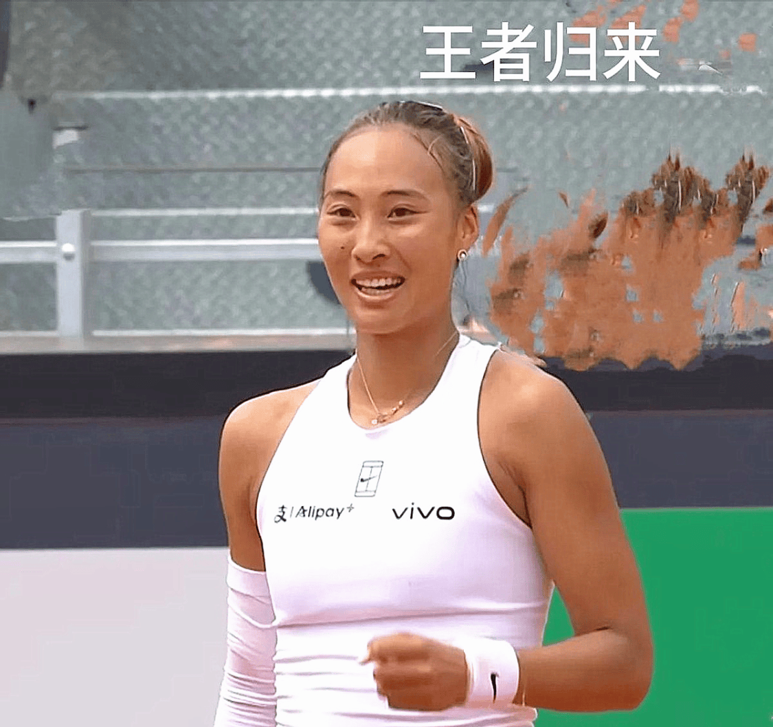 中国一姐不惧世界第一！郑钦文宣战萨巴伦卡，期待对决，看看实力