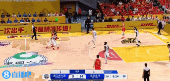 DB官网在线登录入口😎继续展示统治力！周琦篮下大帽&冲筐对抗胡金秋得分